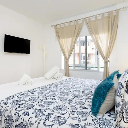Home2book Beachside Bright Apt, Appartement