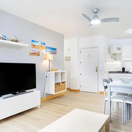 Appartement Home2book Beachside Bright Apt,